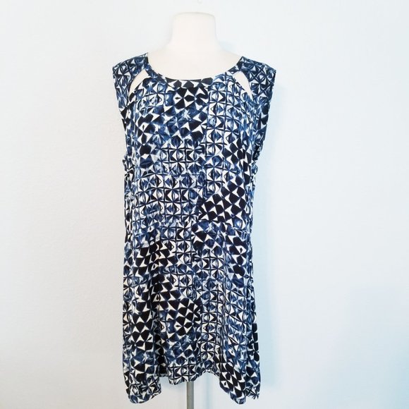 Lucky Brand Dresses & Skirts - Lucky Brand Blue Print Dress